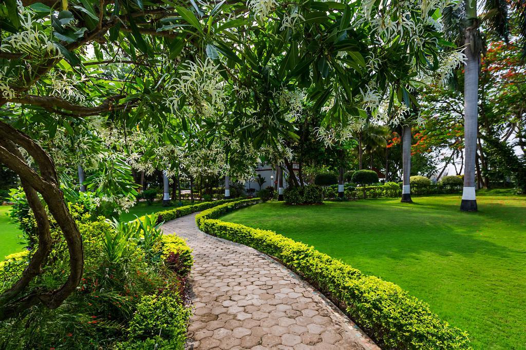 Great Trails Riverview Thanjavur By Grt Hotels Exteriér fotografie